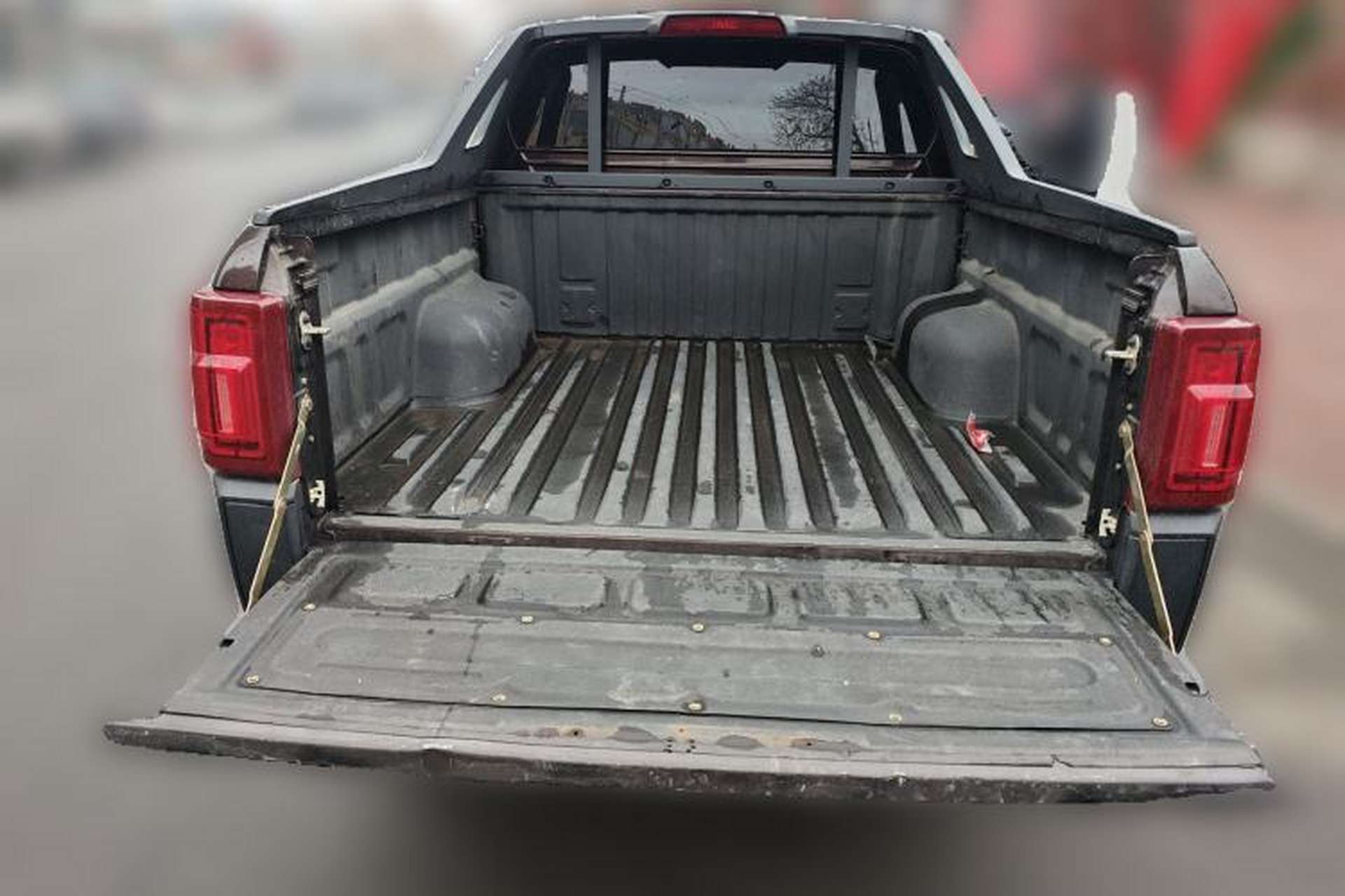 Used JMC Yuhu 9 2019 2.0T Automatic Gasoline 4x4 Comfort Edition Trunk