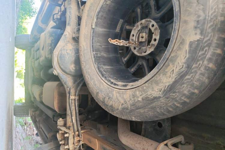 Used JMC Yuhu 9 2019 2.0T Automatic Gasoline 4x4 Comfort Edition Chassis Rear