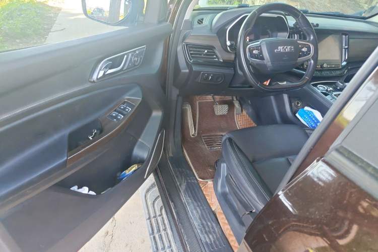 Used JMC Yuhu 9 2019 2.0T Automatic Gasoline 4x4 Comfort Edition Driver Seat