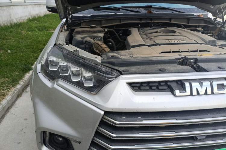 Used JMC Yuhu 9 2019 2.0T Automatic Gasoline Two-Wheel Drive Comfort Edition Engine Bay Right