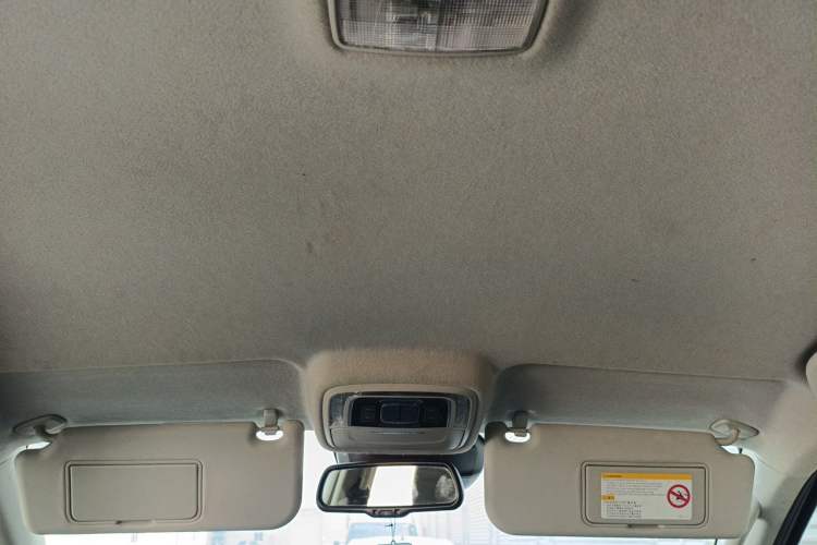 Used JMC Yuhu 9 2019 2.0T Automatic Gasoline Two-Wheel Drive Comfort Edition Headliner