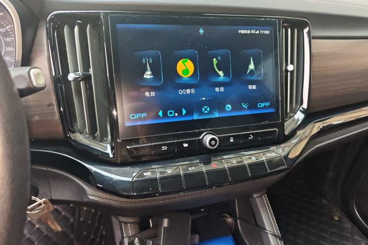 Used JMC Yuhu 9 2019 2.0T Manual Gasoline 4x4 Comfort Edition Audio And AC Panel