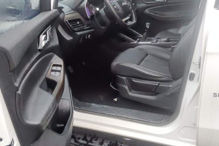 Used JMC Yuhu 9 2019 2.0T Manual Gasoline 4x4 Comfort Edition Driver Seat