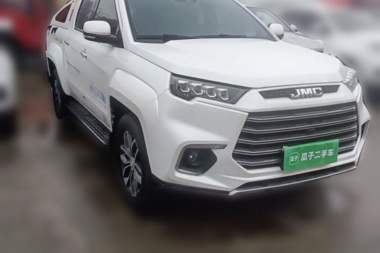 Used JMC Yuhu 9 2019 2.0T Manual Gasoline 4x4 Comfort Edition Front Right 45 Deg