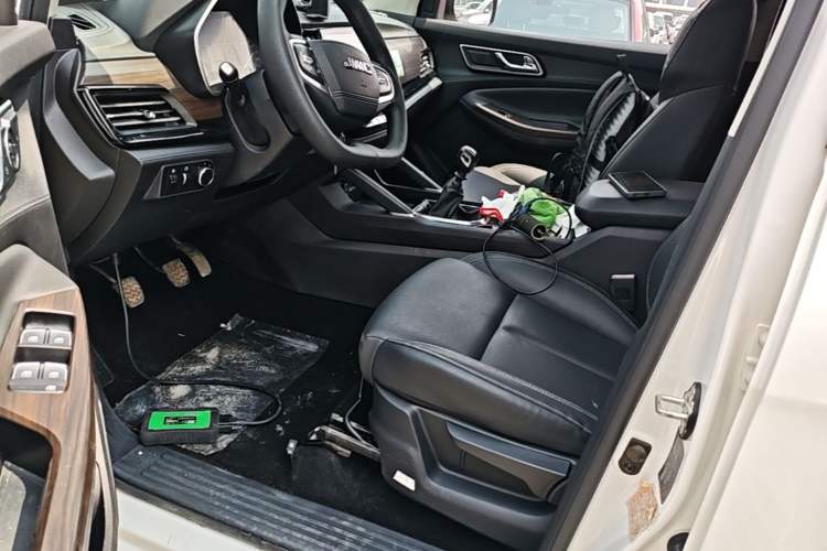 Used JMC Yuhu 9 2019 2.0T Manual Gasoline 4x4 Comfort Edition Left Front Seat