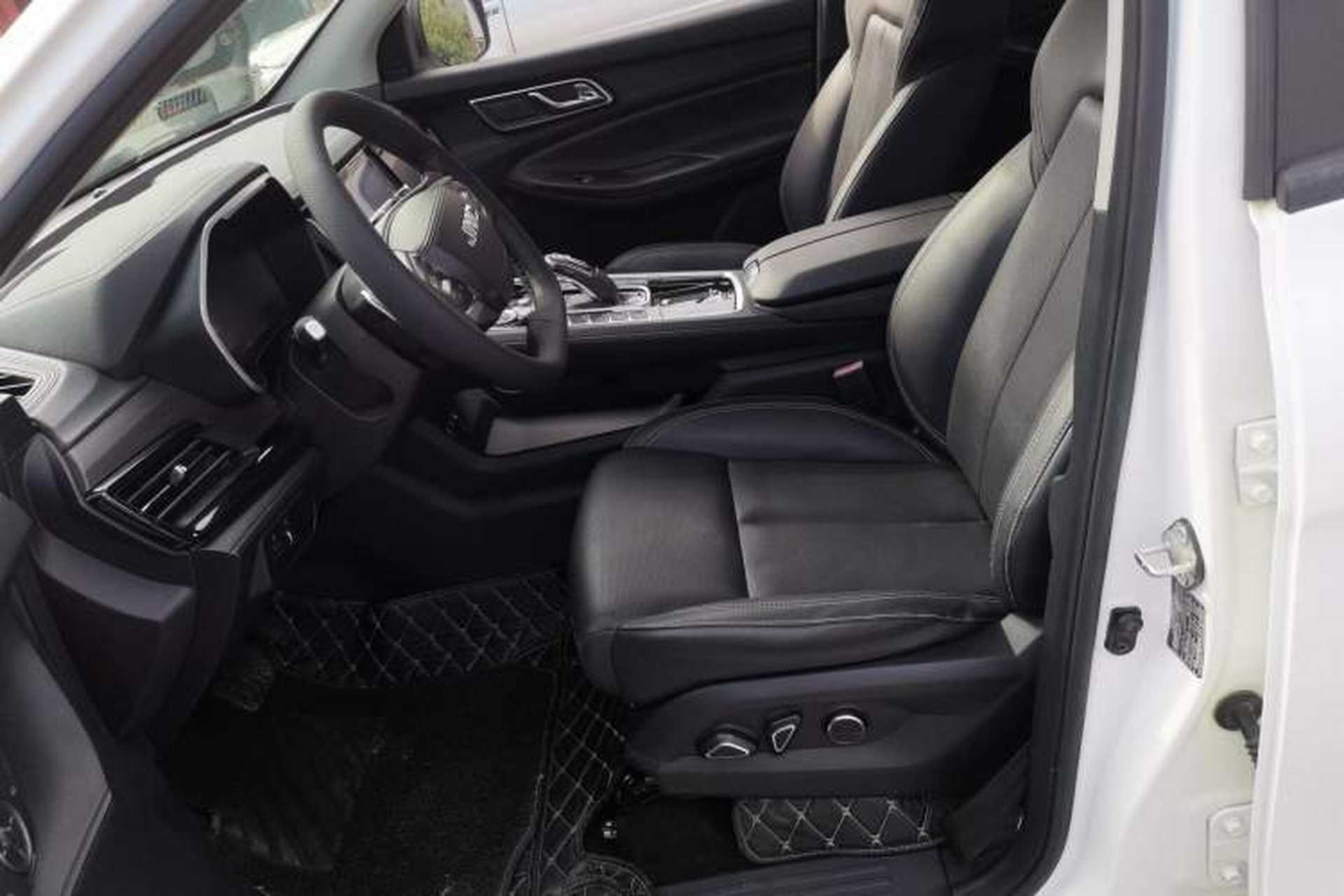Used JMC Yuhu 9 2019 2.0T Automatic Gasoline Two-Wheel Drive Luxury Edition Left Front Seat