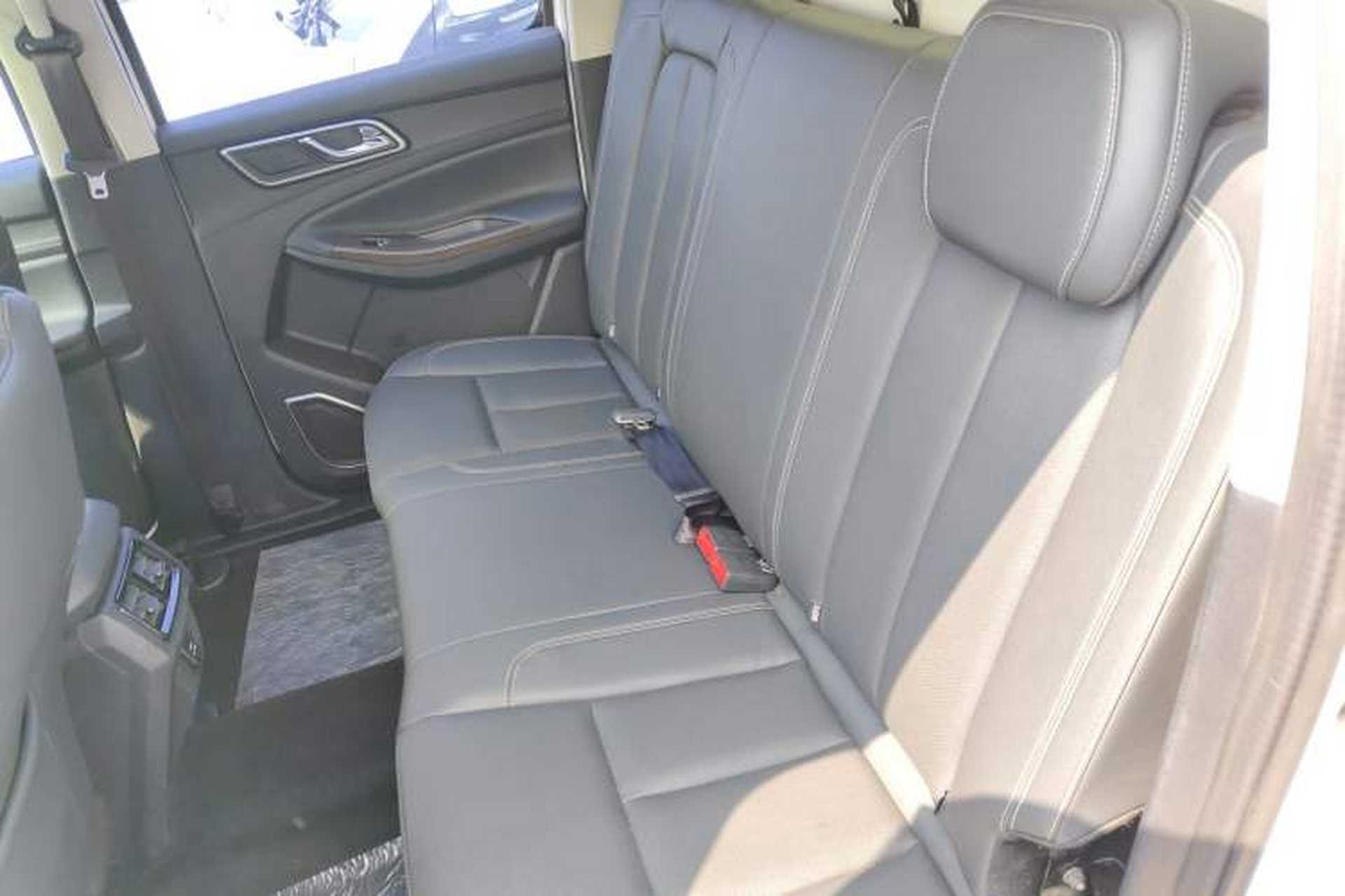Used JMC Yuhu 9 2019 2.0T Manual Gasoline 4x4 Comfort Edition Left Rear Seat