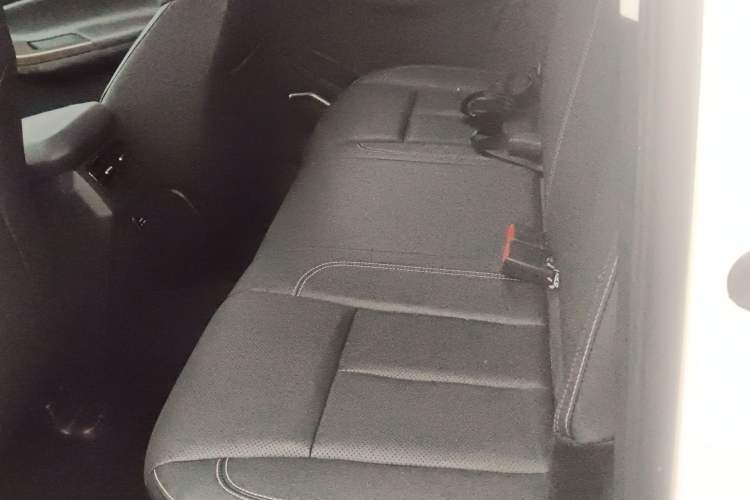 Used JMC Yuhu 9 2019 2.0T Manual Gasoline 4x4 Comfort Edition Left Rear Seat