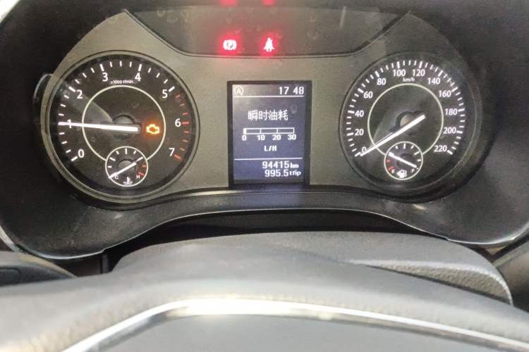 Used JMC Yuhu 9 2019 2.0T Manual Gasoline 4x4 Comfort Edition Odometer Close Up