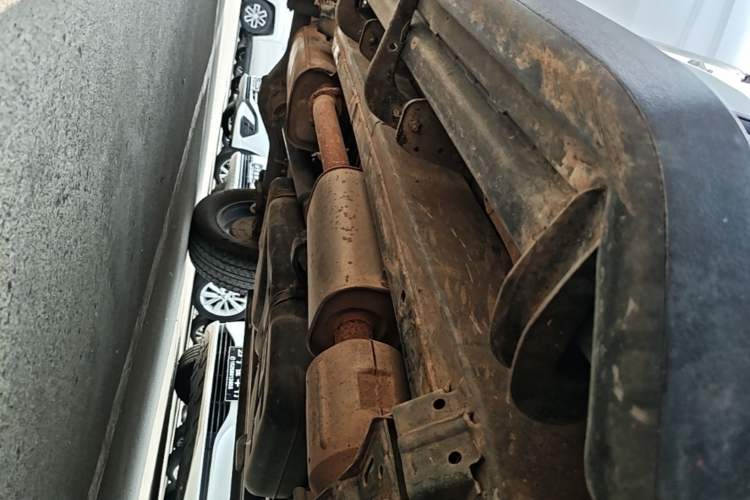 Used JMC Yuhu 9 2019 2.0T Manual Gasoline 4x4 Comfort Edition Right Side Sill
