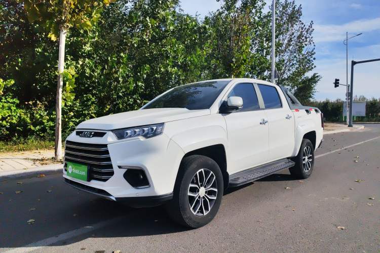 Used JMC Yuhu 9 2019 2.0T Automatic Gasoline Two-Wheel Drive Comfort Edition Guazi used car, China used car export, Used car for sale, Used  cars, Cheapest cars for sale