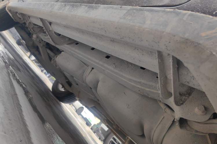 Used JMC Yuhu 9 2020 2.0T Automatic Diesel 4x4 Comfort Edition Chassis Rear Left