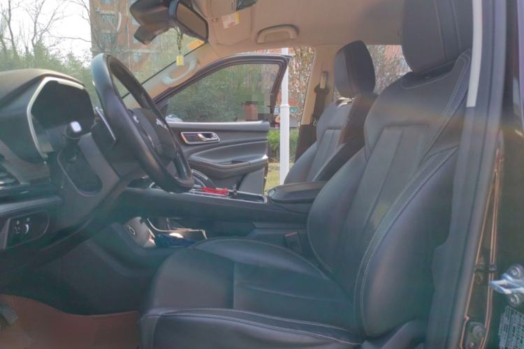 Used JMC Yuhu 9 2020 2.0T Automatic Diesel 4x4 Comfort Edition Left Front Seat