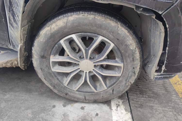 Used JMC Yuhu 9 2020 2.0T Automatic Diesel 4x4 Comfort Edition Right Front Wheel Hub