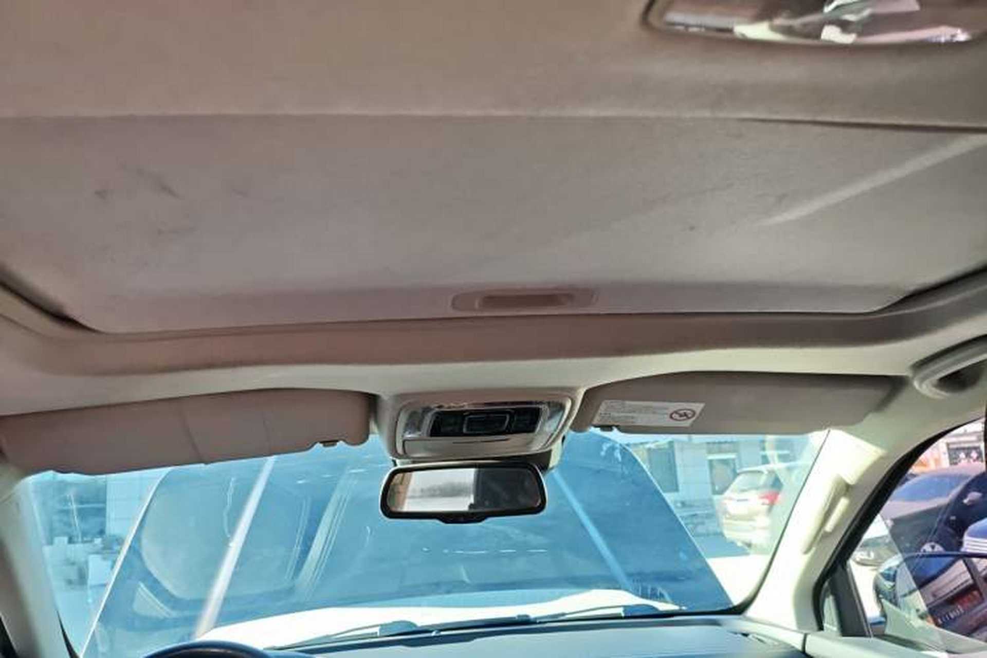Used JMC Yuhu 9 2020 2.0T Automatic Diesel 4x4 Ultimate Trim Headliner