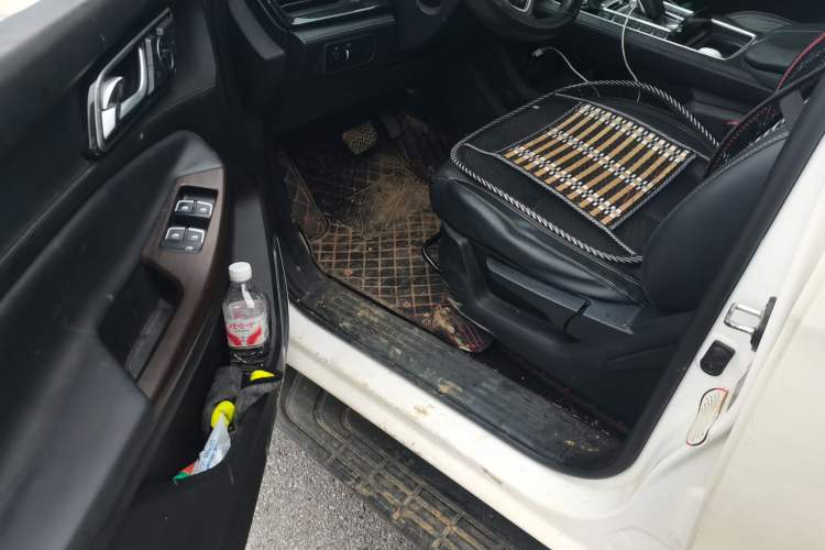 Used JMC Yuhu 9  Driver Seat