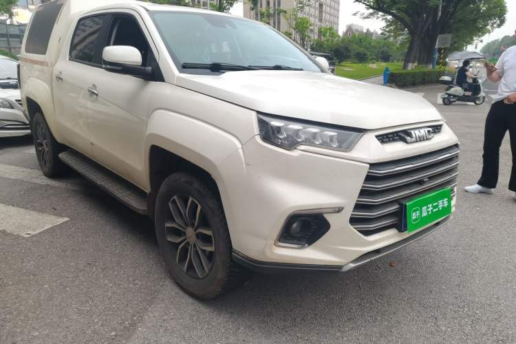 Used JMC Yuhu 9  Front Right 45 Deg