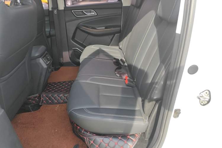 Used JMC Yuhu 9  Left Rear Seat