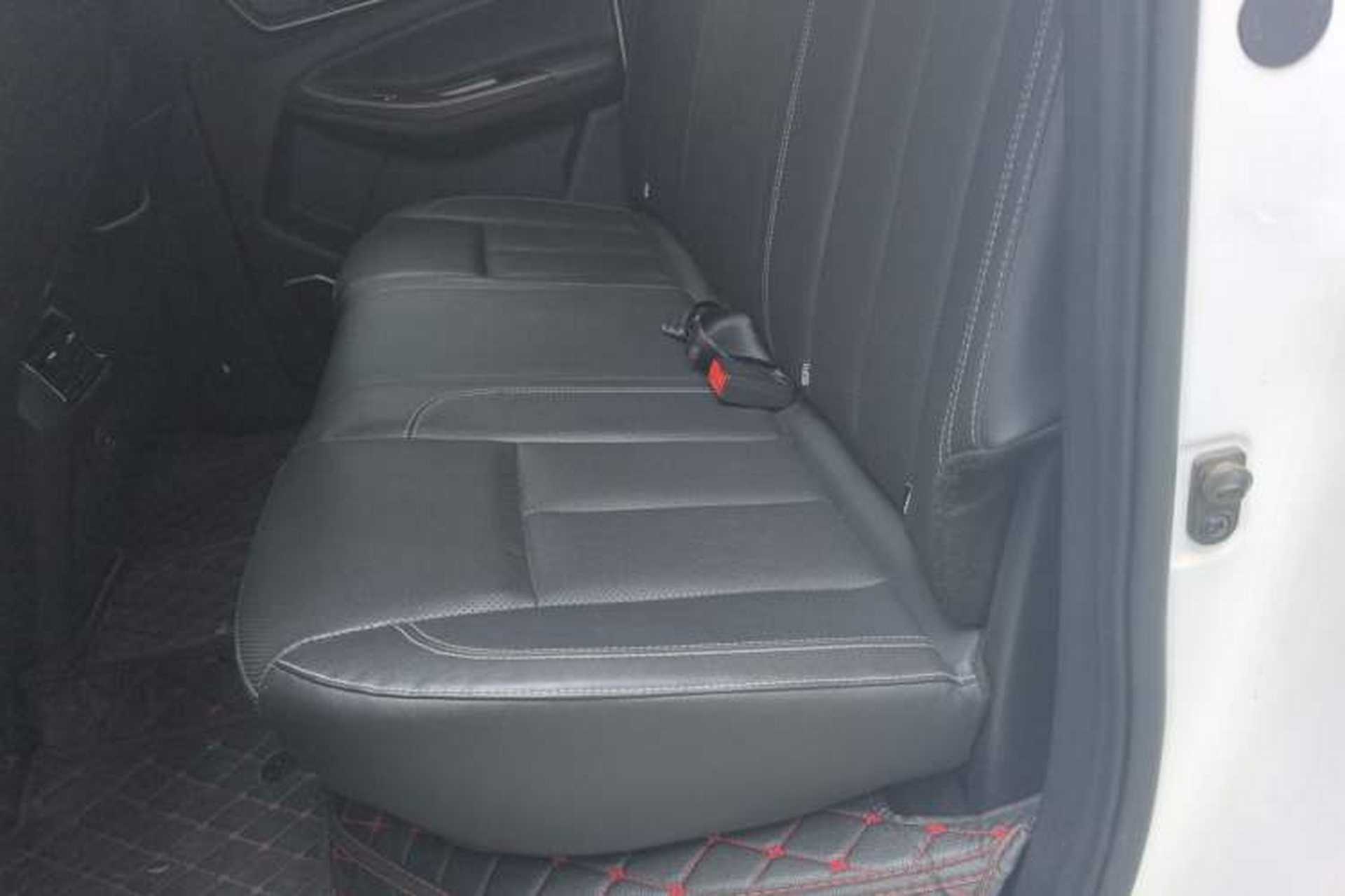 Used JMC Yuhu 9 2020 2.0T Automatic Diesel 4x4 Comfort Edition Left Rear Seat