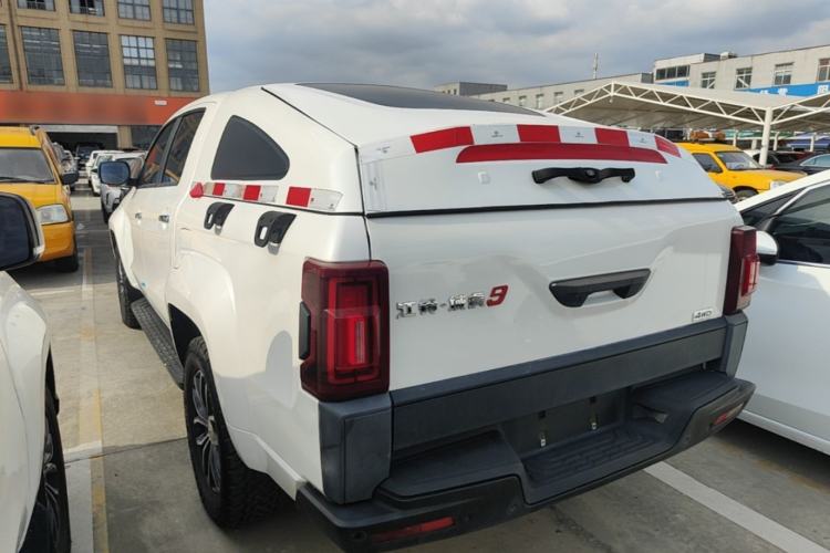 Used JMC Yuhu 9  Rear Left 45 Deg