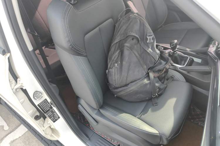 Used JMC Yuhu 9  Right Front Seat