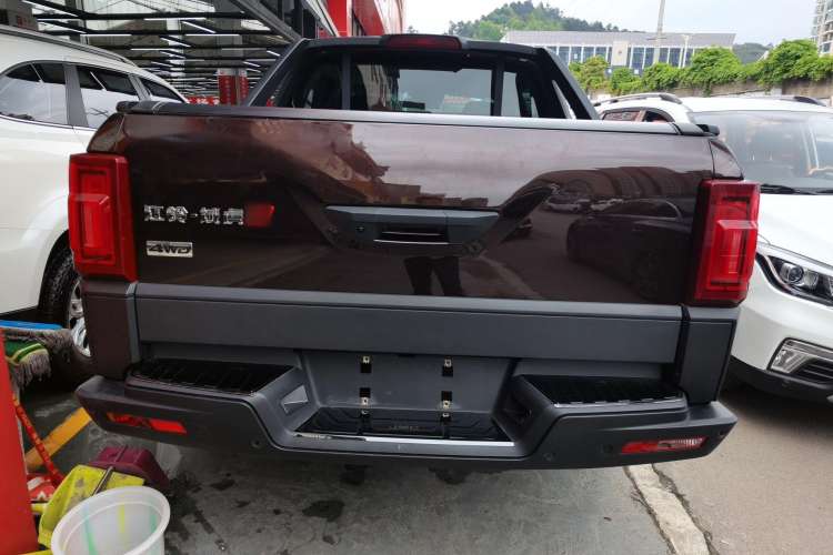 Used JMC Yuhu 9 2022 2.0T Automatic Diesel 4x4 Ultimate Edition Exterior 4