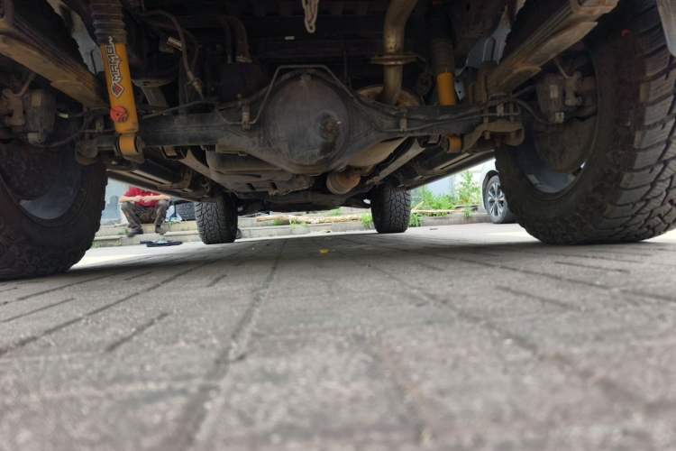 Used JMC Yuhu 9 2022 2.0T Automatic Diesel 4x4 Comfort Edition Chassis Rear