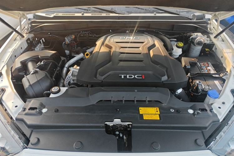 Used JMC Yuhu 9 2022 2.0T Automatic Diesel 4x4 Comfort Edition Engine Bay