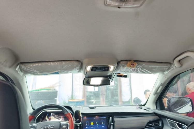 Used JMC Yuhu 9 2022 2.0T Automatic Diesel 4x4 Comfort Edition Headliner
