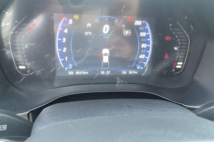 Used JMC Yuhu 9 2022 2.0T Automatic Diesel 4x4 Comfort Edition Odometer Close Up