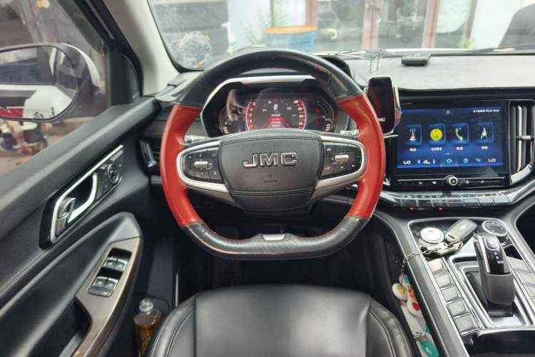 Used JMC Yuhu 9 2022 2.0T Automatic Diesel 4x4 Comfort Edition Steering Wheel
