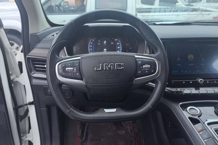 Used JMC Yuhu 9 2022 2.0T Automatic Diesel 4x4 Comfort Edition Steering Wheel
