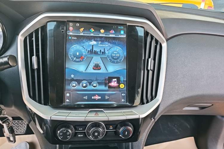 Used JMC Yuhu EV 2022 4x2 LX JX5032XXYPSE5BEV Audio And AC Panel