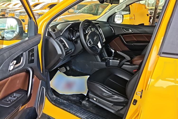 Used JMC Yuhu EV 2022 4x2 LX JX1032PSEF5BEV Driver Seat