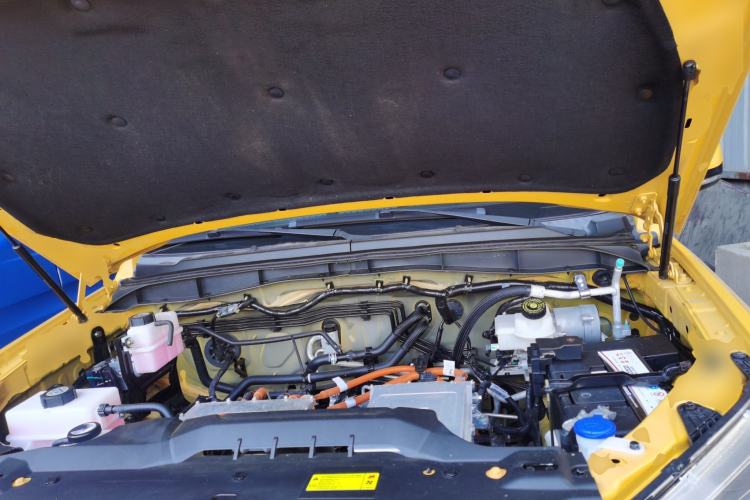 Used JMC Yuhu EV 2022 4x2 LX JX6510PA5BEV Engine Bay