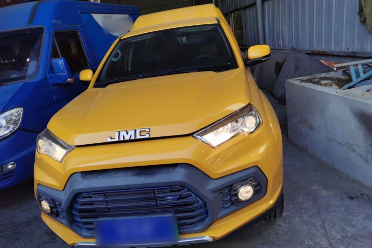 Used JMC Yuhu EV 2022 4x2 LX JX6510PA5BEV Exterior 1