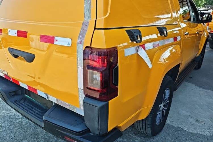Used JMC Yuhu EV 2022 4x2 LX JX5032XXYPSE5BEV Exterior 3