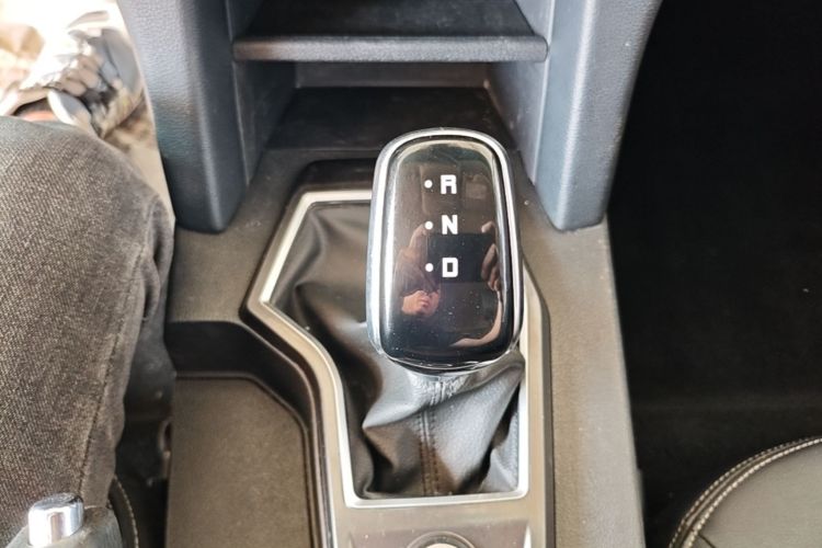 Used JMC Yuhu EV 2022 4x2 LX JX1032PSEF5BEV Gear Lever