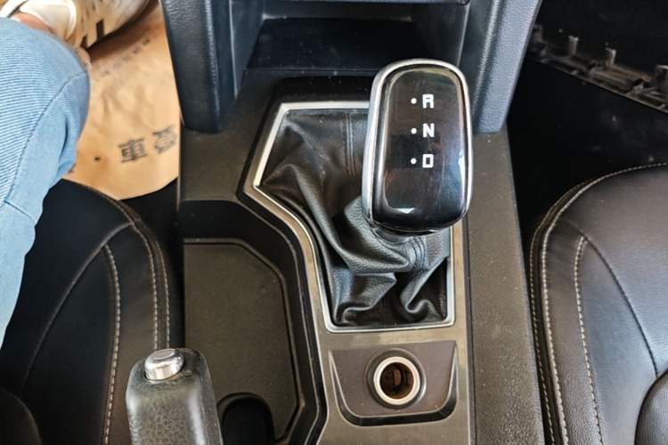 Used JMC Yuhu EV 2022 4x2 LX JX1032PSEF5BEV Gear Lever