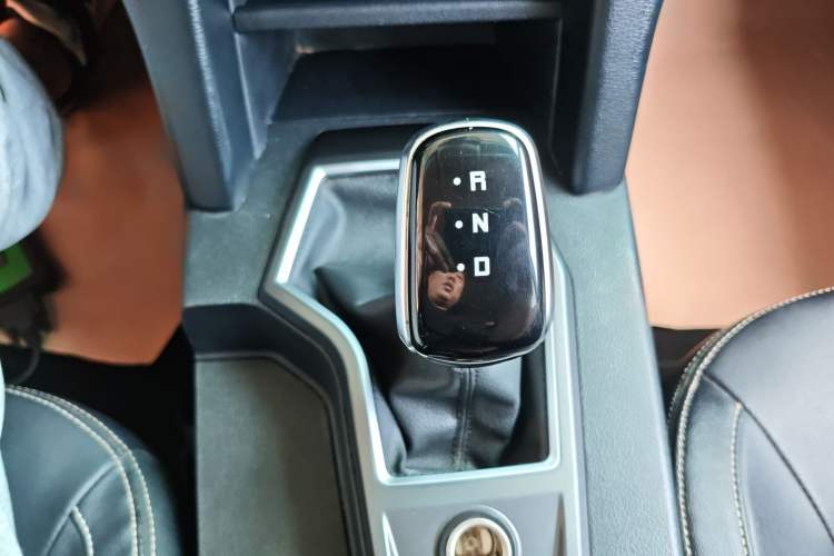 Used JMC Yuhu EV 2022 4x2 LX JX5032XXYPSE5BEV Gear Lever