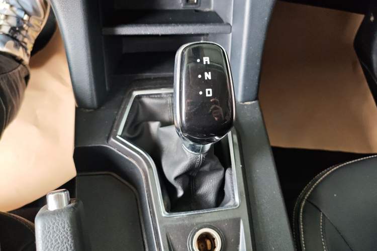 Used JMC Yuhu EV 2022 4x2 LX JX5032XXYPSE5BEV Gear Lever