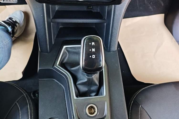 Used JMC Yuhu EV 2022 4x2 LX JX5032XXYPSE5BEV Gear Lever