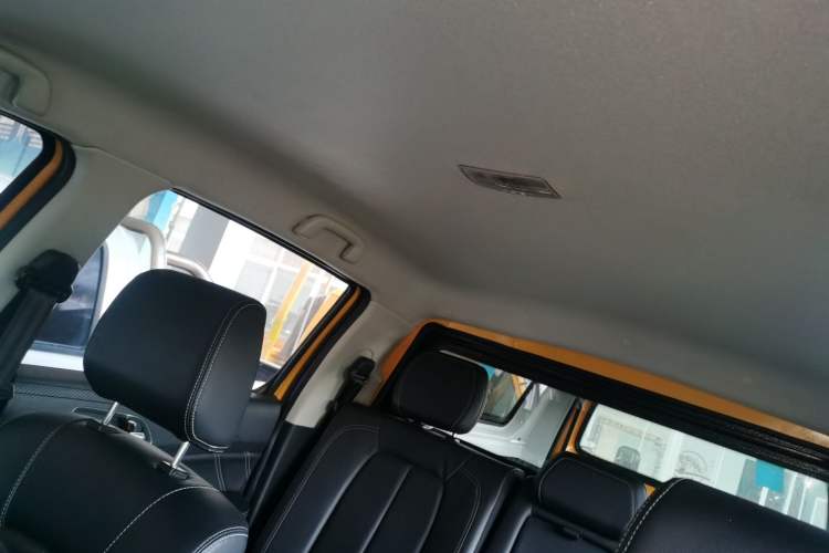 Used JMC Yuhu EV 2022 4x2 LX JX6510PA5BEV Headliner