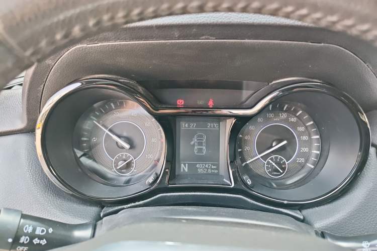 Used JMC Yuhu EV 2022 4x2 LX JX1032PSEF5BEV Instrument Cluster