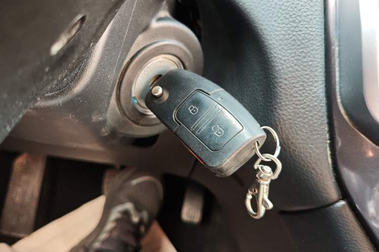 Used JMC Yuhu EV 2022 4x2 LX JX1032PSEF5BEV Interior 1