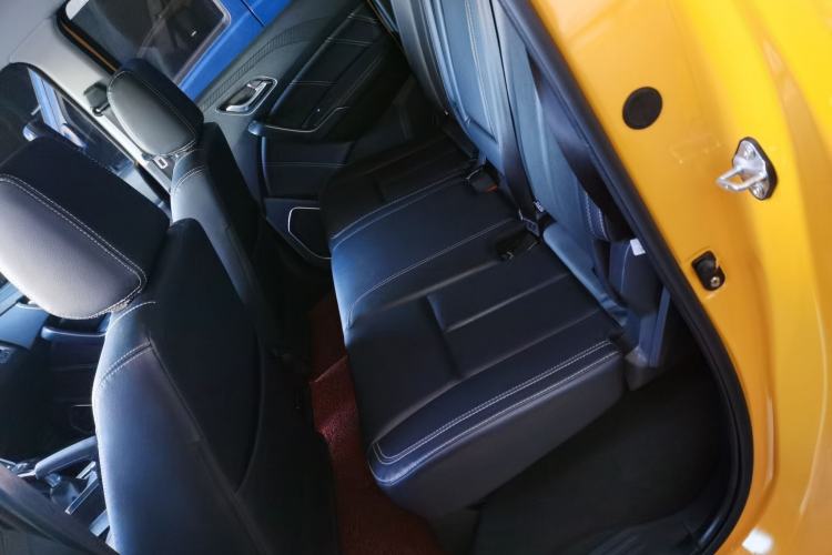 Used JMC Yuhu EV 2022 4x2 LX JX6510PA5BEV Interior 4