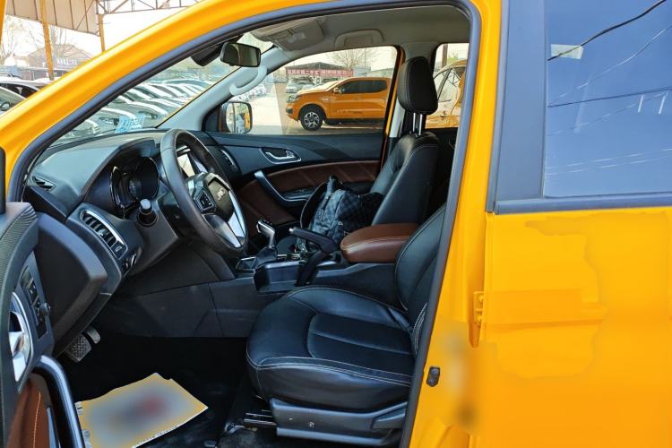 Used JMC Yuhu EV 2022 4x2 LX JX1032PSEF5BEV Left Front Seat