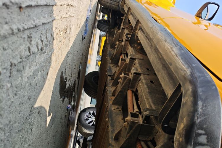 Used JMC Yuhu EV 2022 4x2 LX JX1032PSEF5BEV Left Side Sill