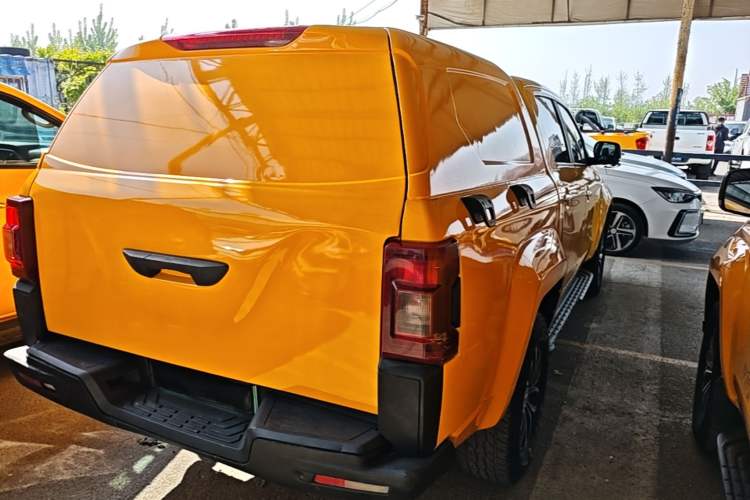 Used JMC Yuhu EV 2022 4x2 LX JX5032XXYPSE5BEV Rear Right 45 Deg