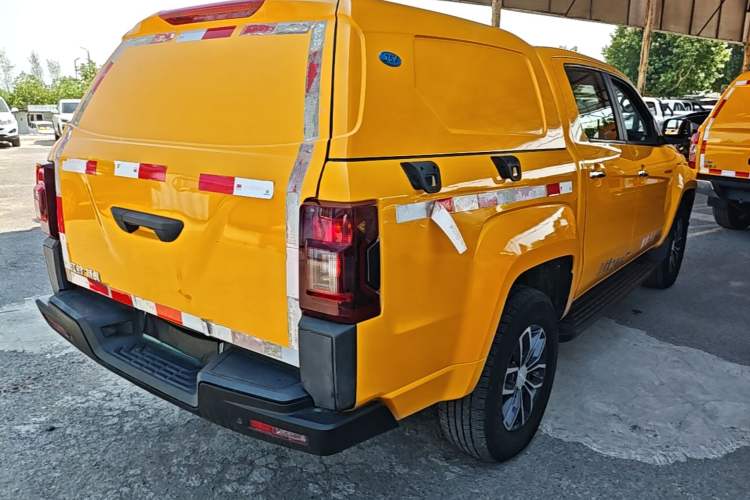 Used JMC Yuhu EV 2022 4x2 LX JX5032XXYPSE5BEV Rear Right 45 Deg